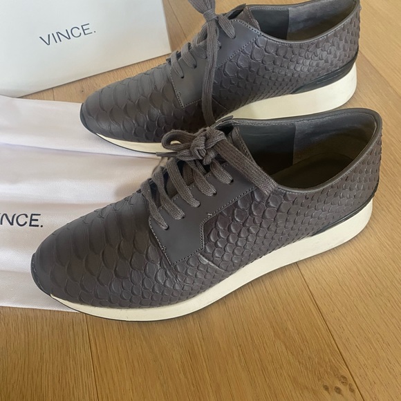 Vince Rayner Python-Print Trainer Sneaker, Ceramic - Picture 4 of 6